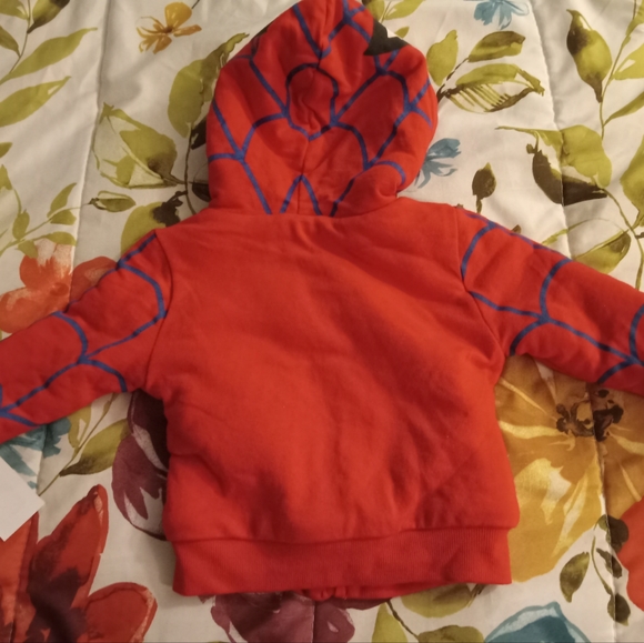 Spiderman Jacket 12M full zip fuzzy lined hoodie with pockets. NWT! - Picture 3 of 3